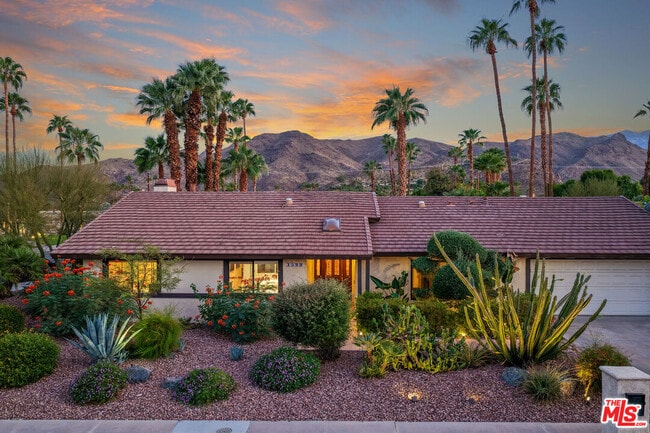 property at 3599 El Gaucho Cir E