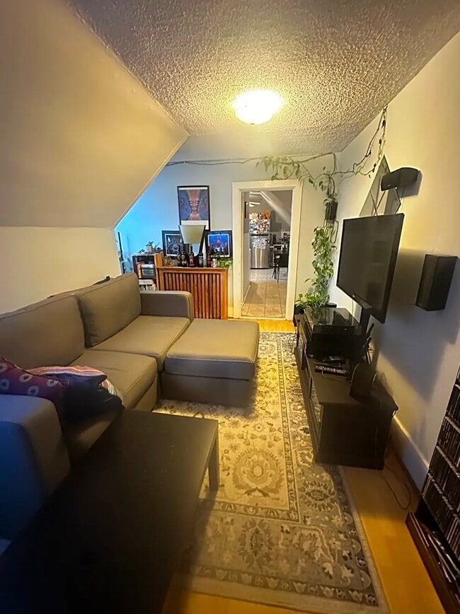 69 Partridge Ave, Unit 3
