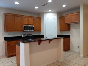 769 Embassy Cir in Vacaville, CA - Building Photo - Building Photo