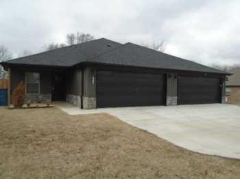505 S Collins Ave in Gentry, AR - Building Photo