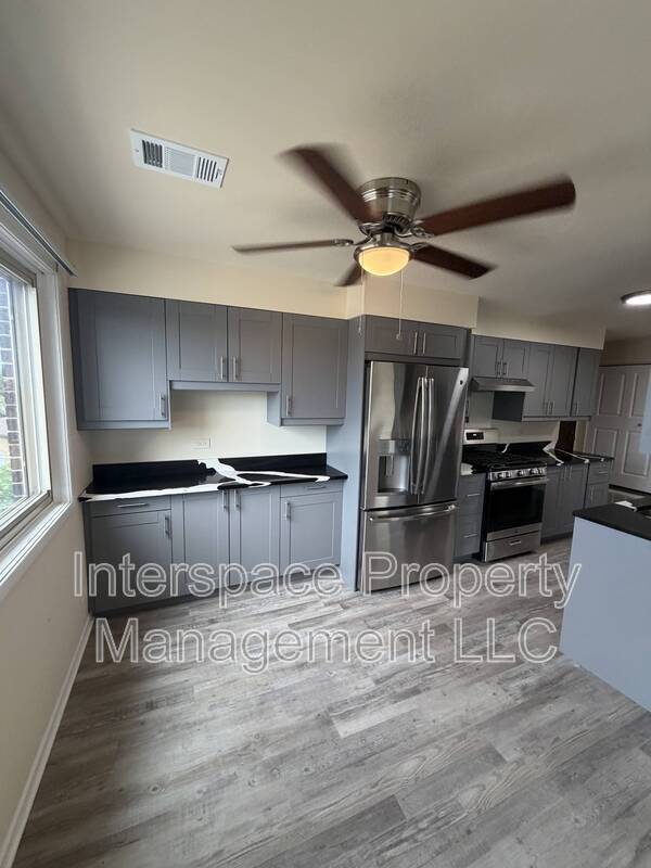 property at 9937 S Cicero Ave