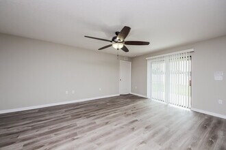 2443 Bracknell Forest Trail in Tavares, FL - Building Photo - Building Photo
