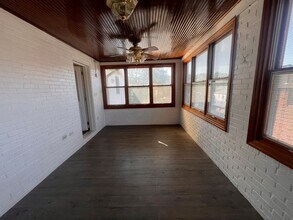 1532 Greencrest Dr in Pittsburgh, PA - Building Photo - Building Photo