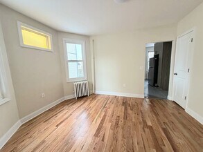 133 E Grant Ave in Roselle Park, NJ - Building Photo - Building Photo