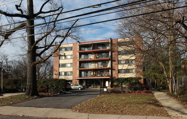 Flower Oak Condominium in Takoma Park, MD - Building Photo - Building Photo