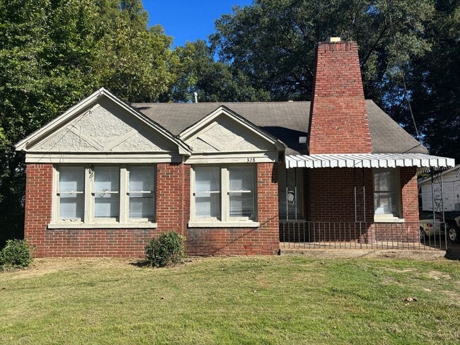 property at 389 Hodges St