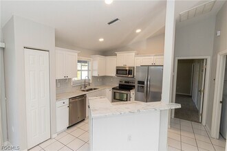 417 SE 21st Terrace in Cape Coral, FL - Building Photo - Building Photo