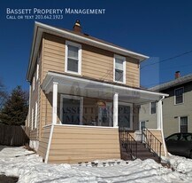 61 Lamson St in West Haven, CT - Building Photo