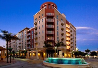 7285 SW 90th St in Miami, FL - Building Photo - Building Photo