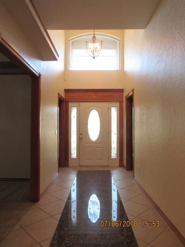 6904 NW Maple Dr in Lawton, OK - Building Photo - Building Photo