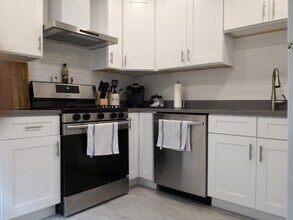 569 Whittier Ave in Deerfield, IL - Building Photo - Building Photo