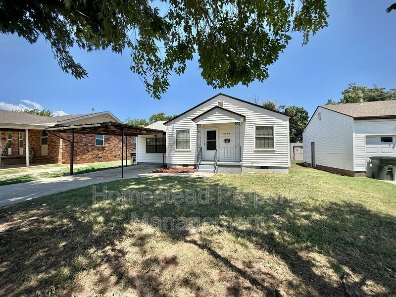 4709 SE 27th St in Del City, OK - Building Photo