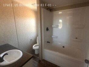 1740 E U.S. Business 83 in Mission, TX - Building Photo - Building Photo