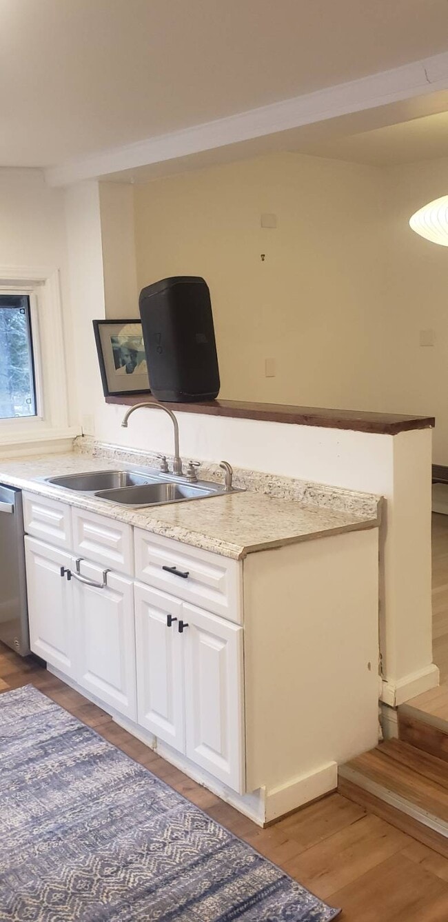 1444 Briscoe Rd in Swan Lake, NY - Building Photo - Building Photo