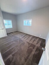 171 W Virginia St in Stayton, OR - Building Photo - Building Photo