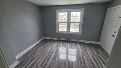 274 Robinson St in Moncton, NB - Building Photo - Building Photo