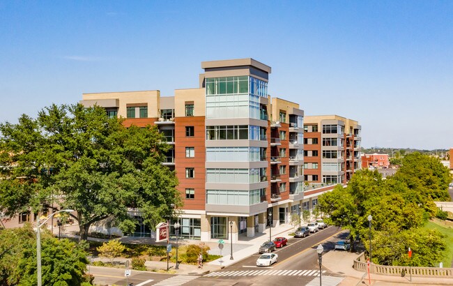 Regas Square in Knoxville, TN - Building Photo - Building Photo