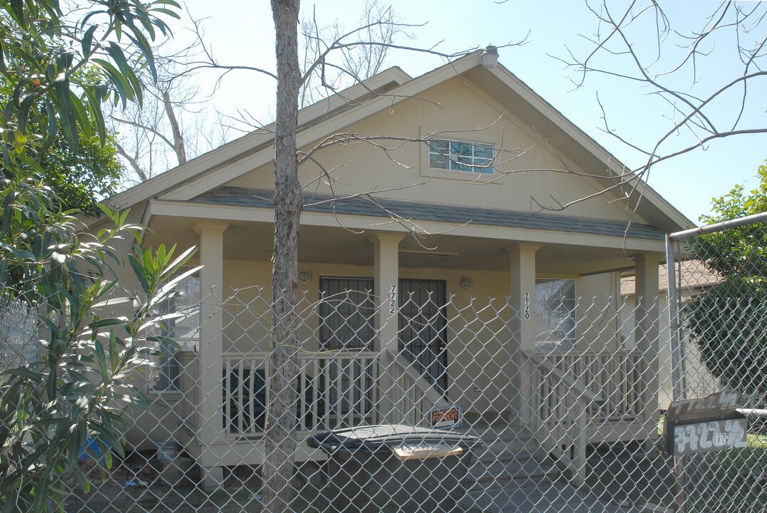 7720 Avenue B in Houston, TX - Building Photo