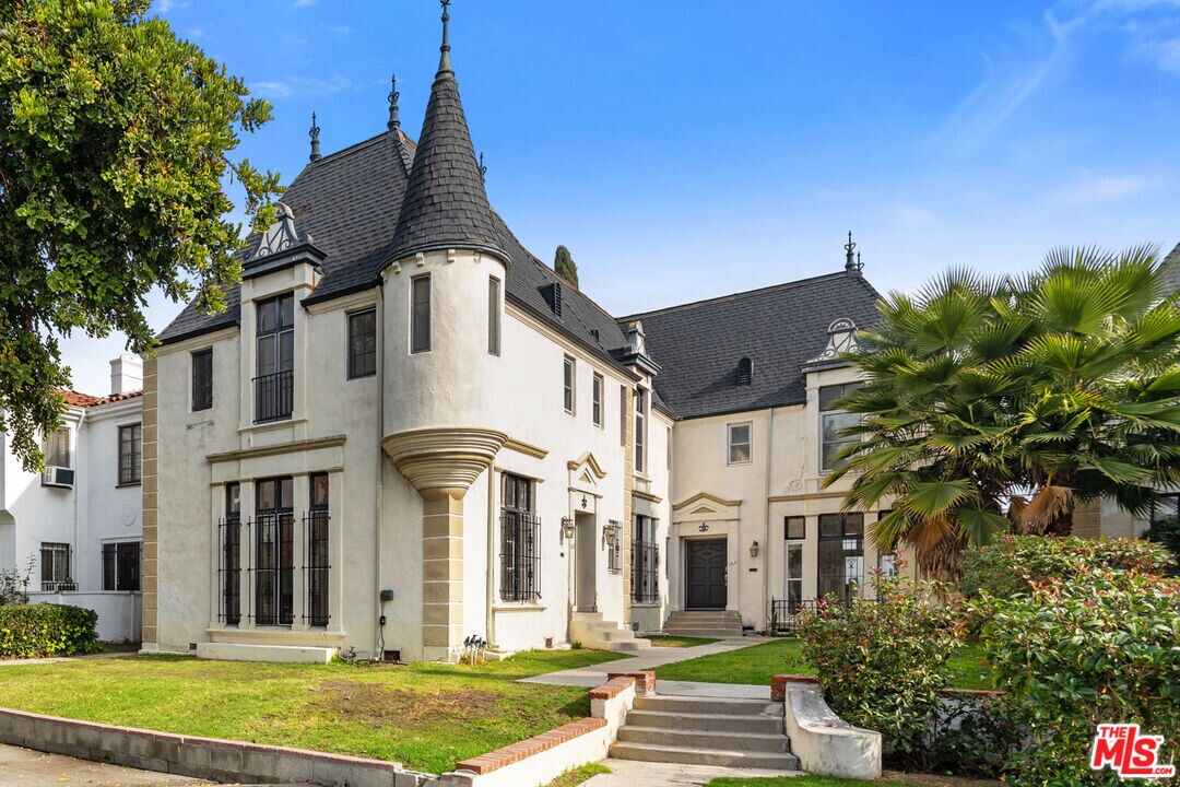 362 N Detroit St in Los Angeles, CA - Building Photo
