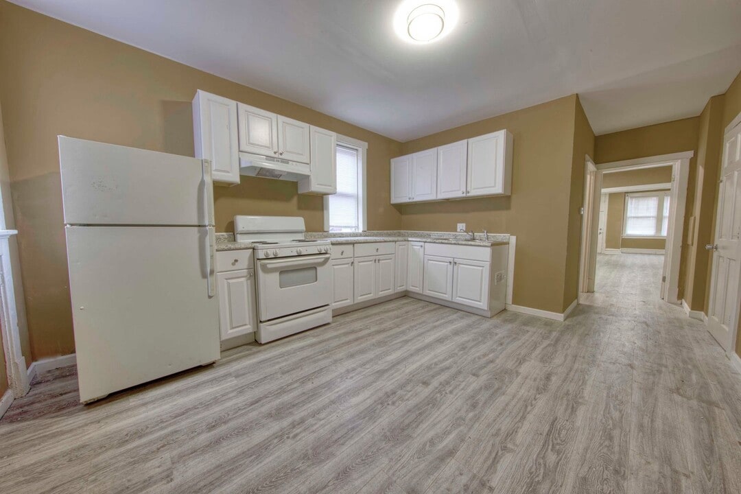 307 Eichelberger St in St. Louis, MO - Building Photo