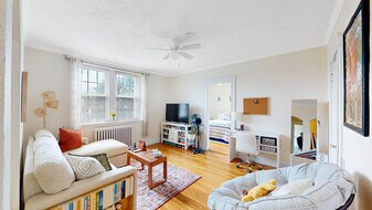 15 Governors Ave, Unit 7 in Medford, MA - Building Photo