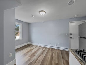 8 Green St in Lawrence, MA - Building Photo - Building Photo