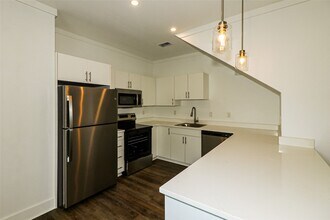 7321 Conley St in Houston, TX - Building Photo - Building Photo