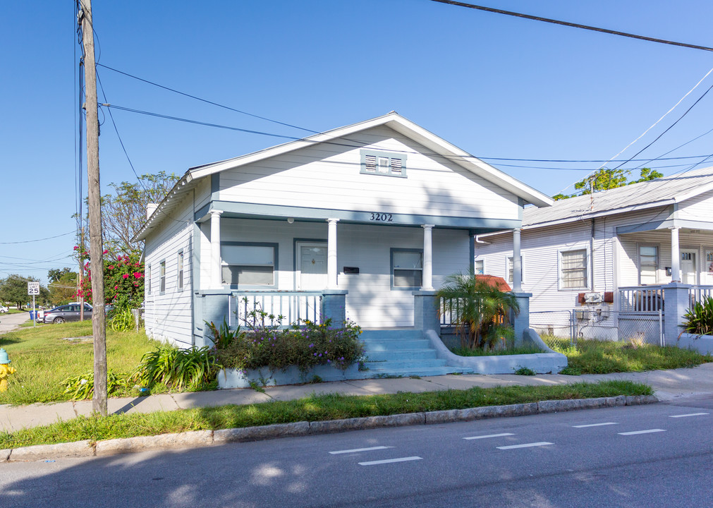 3202 N Armenia Ave in Tampa, FL - Building Photo