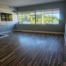 3114 E Sunrise Blvd in Fort Lauderdale, FL - Foto de edificio - Building Photo