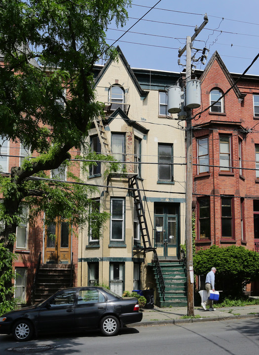 33 S Lake Ave in Albany, NY - Building Photo