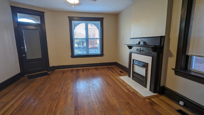 2201 Jules St, Unit 2201B