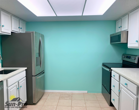 2850 Ocean Shore Blvd in Ormond Beach, FL - Foto de edificio - Building Photo