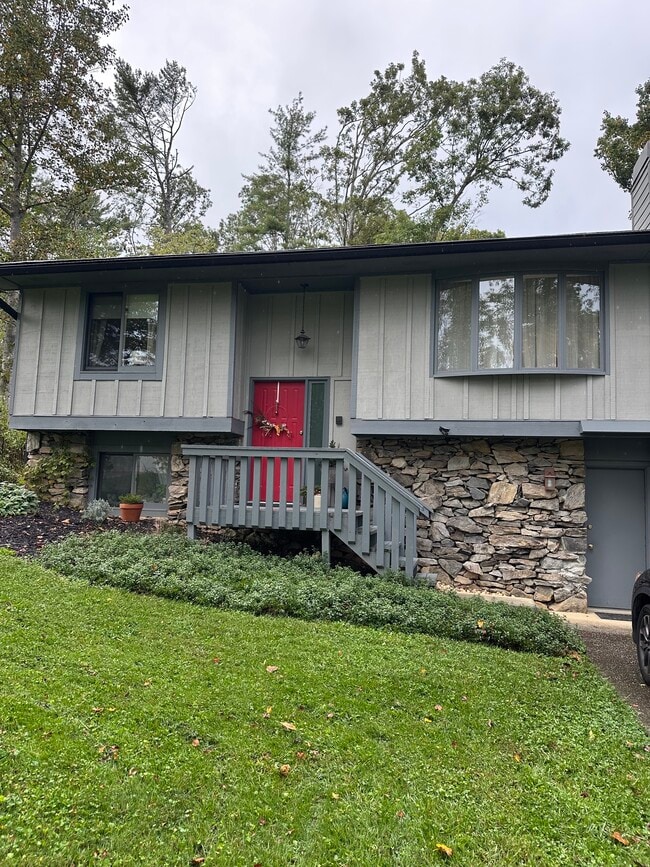 property at 128 White Oak Road Ext
