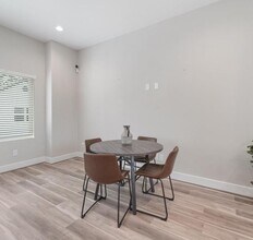 2623 Huntington Creek Ln in Houston, TX - Building Photo - Building Photo