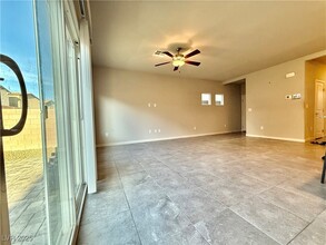 3804 Lambent Ave in North Las Vegas, NV - Building Photo - Building Photo