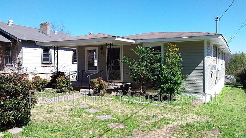 2284 Treadwell Rd in Birmingham, AL - Building Photo