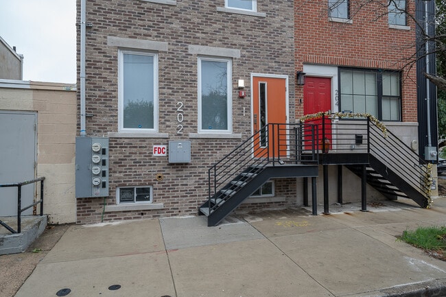 202 W Susquehanna Ave, Unit 3 in Philadelphia, PA - Building Photo - Building Photo
