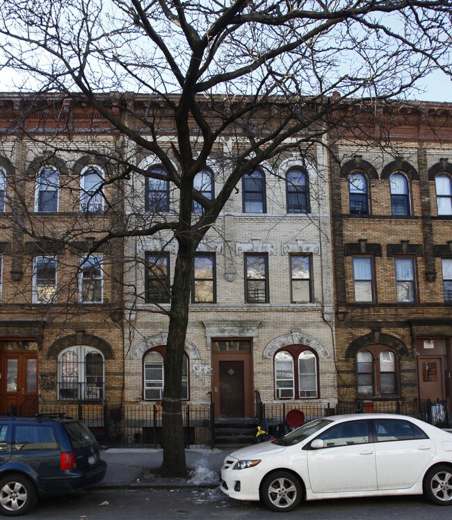 168 Irving Ave in Brooklyn, NY - Building Photo - Building Photo