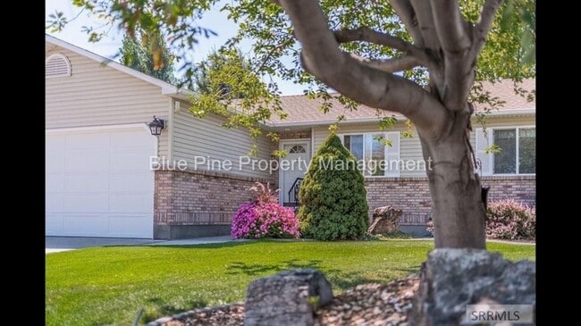4342 Williamsburg Ln