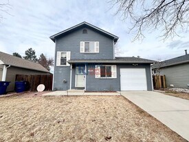 16921 E Stanford Ave in Aurora, CO - Building Photo