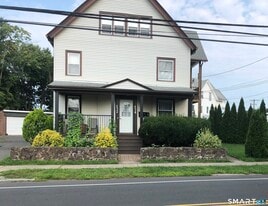 634 East St in New Britain, CT - Building Photo