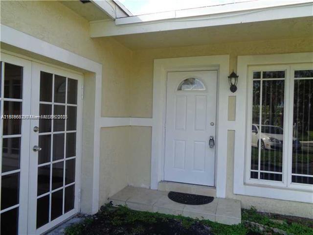 11511 NW 33rd St in Sunrise, FL - Building Photo