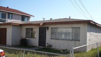 930-934 Emory St in Imperial Beach, CA - Building Photo
