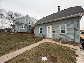 6318 W Grant St in West Allis, WI - Building Photo