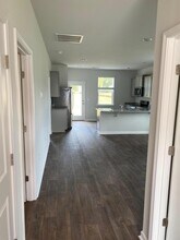 1088 Refuge Wy in Summerton, SC - Foto de edificio - Building Photo