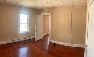 3 Negus St in Webster, MA - Building Photo - Building Photo