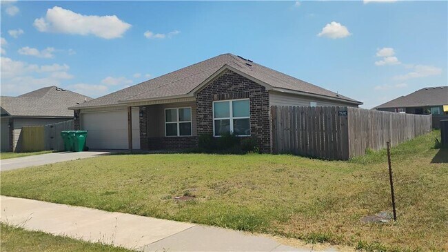 1701 Forest Dr in Centerton, AR - Building Photo - Building Photo
