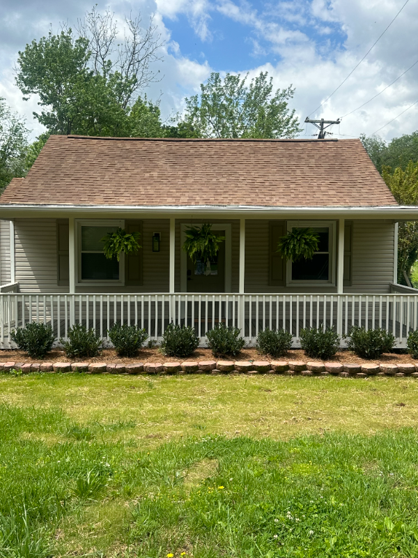 property at 3945 Greenleaf Ave