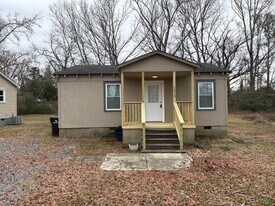 1217 Devine St in Rock Hill, SC - Building Photo