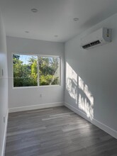 5800 SW 122nd Ave in Miami, FL - Building Photo - Building Photo